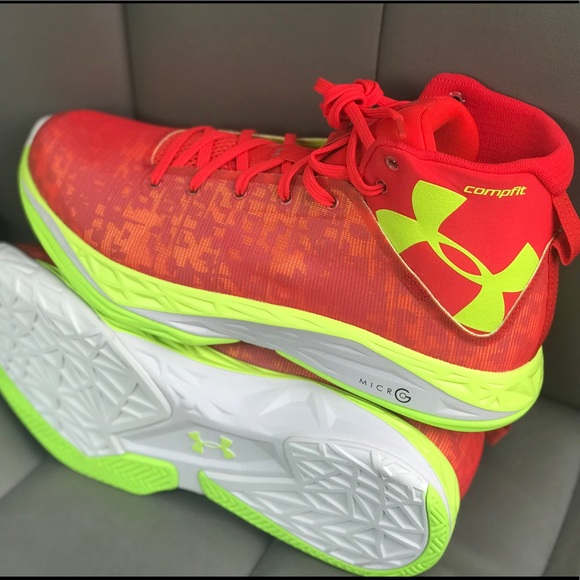 Under Armour Athletics Shoe For Men Size 10 New - Picture 5 of 8